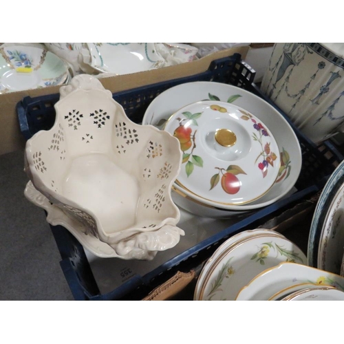 133 - FIVE TRAYS OF ASSORTED CHINA AND CERAMICS TO INCLUDE A LIMOGES LIDDED POT, SPODE, ROYAL GRAFTON TEA ... 