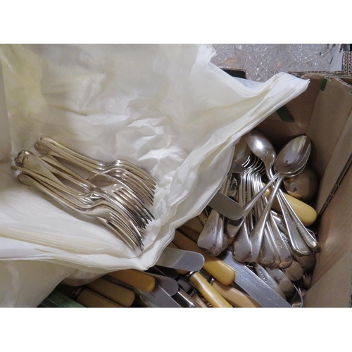 134 - TWO TRAYS OF SILVER PLATED FLATWARE ETC TOGETHER WITH CHARLES HORNER SILVER THIMBLE