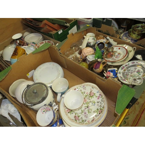 80 - THREE TRAYS OF ASSORTED CERAMICS AND GLASS TO INCLUDE A MDINA GLASS DOVES PAPERWEIGHT, PARAGON FLORA... 