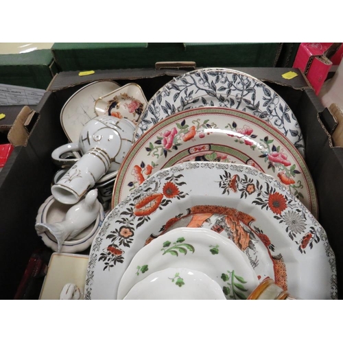 92 - TWO TRAYS OF ASSORTED CERAMICS TO INCLUDE A DOULTON LAMBETH TOBACCO JAR, AYNSLEY ETC