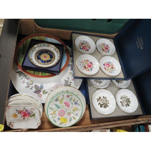 94 - A TRAY OF BOXED AND UNBOXED CERAMICS TO INCLUDE ROYAL WORCESTER, ROYAL CROWN DERBY ETC