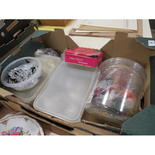 99 - A QUANTITY OF BEADING AND ACCESSORIES