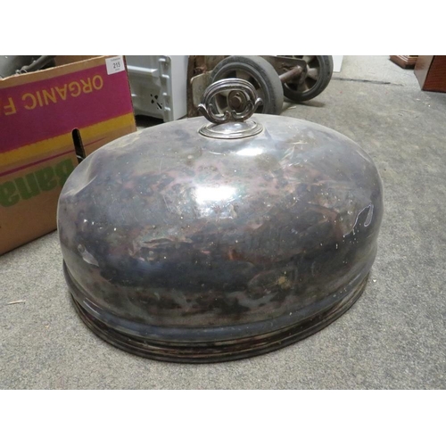 138 - A TRAY OF MOSTLY PEWTER METALWARE TO INCLUDE A LARGE MEAT DOME