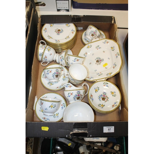 87 - A TRAY OF VINTAGE AYNSLEY B204 FLORAL CHINA TO INCLUDE A QUANTITY OF CUPS AND SAUCERS