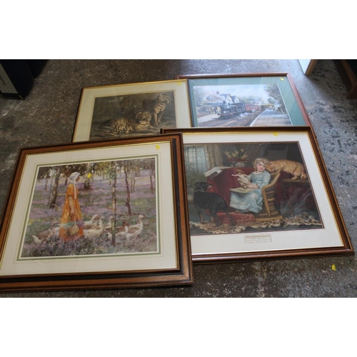 31 - FOUR ASSORTED FRAMED AND GLAZED PRINTS TO INCLUDE A TIGER COLOUR ENGRAVING ENTITLED 'ROYAL GAME' - H... 