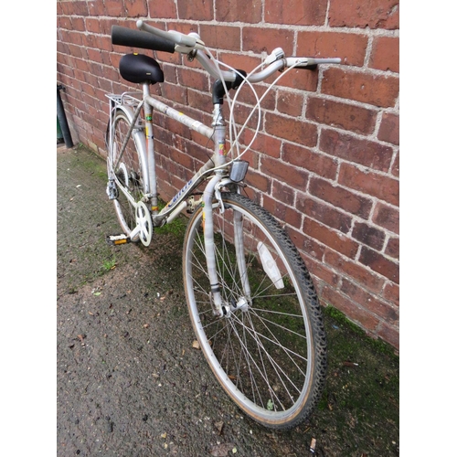 507 - A CARRERA GEMINI CLASSIC 14 SPEED TOURING BIKE WITH 21