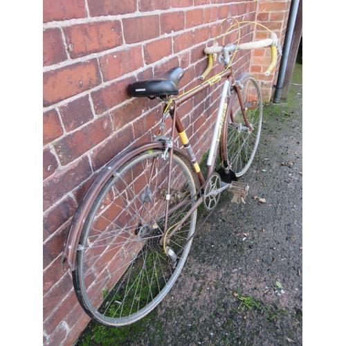 508 - A VINTAGE FALCON ERNIE CLEMENT 5 SPEED RACING BIKE WITH 21