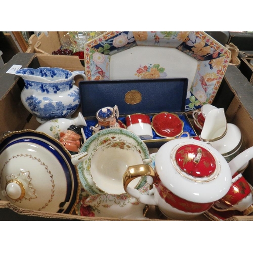 51 - A TRAY OF ASSORTED CHINA AND CERAMICS TO INCLUDE COALPORT, ROYAL DOULTON, MINTON ETC