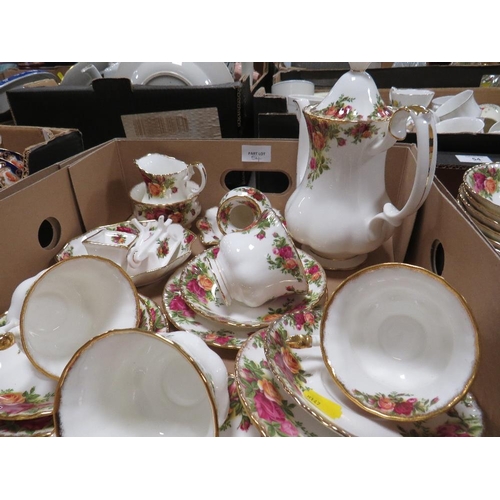 54 - TWO TRAYS OF ROYAL ALBERT OLD COUNTRY ROSES TEA AND DINNERWARE TO INCLUDE A COFFEE POT, CUPS & SAUCE... 