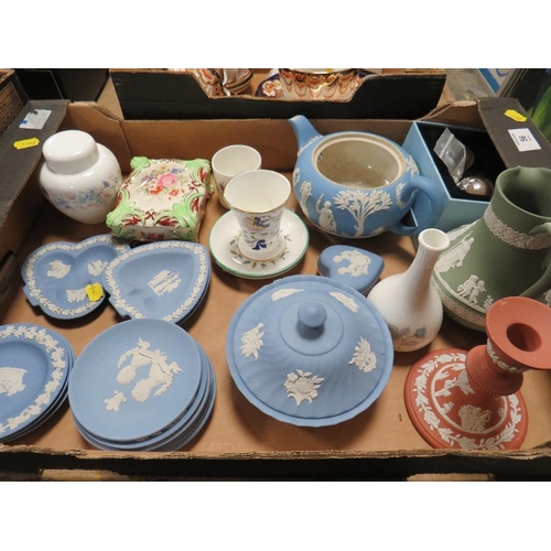 56 - A TRAY OF ASSORTED WEDGWOOD ETC, TO INCLUDE JASPERWARE VARIOUS COLOURWAYS, CHINAWARE , PIN DISHES, E... 