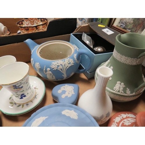 56 - A TRAY OF ASSORTED WEDGWOOD ETC, TO INCLUDE JASPERWARE VARIOUS COLOURWAYS, CHINAWARE , PIN DISHES, E... 