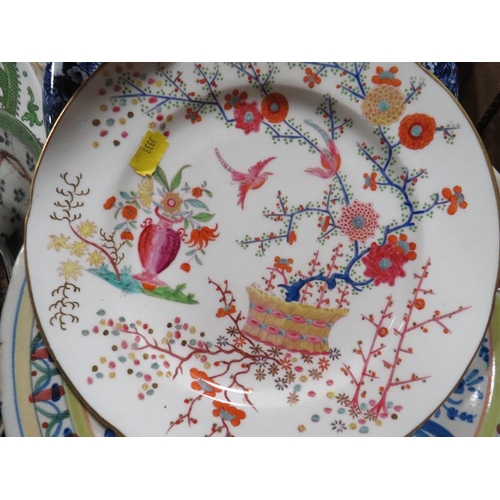 57 - A TRAY OF ASSORTED ANTIQUE AND 20TH CENTURY DECORATIVE PLATES TO INC A MEISSEN TYPE PLATE WITH CROSS... 