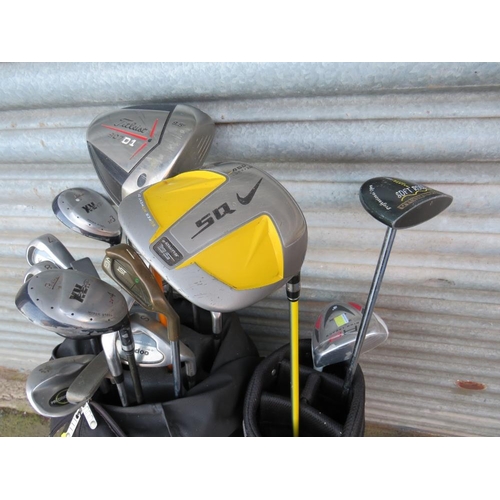 570 - A SELECTION OF GOLF CLUBS AND DRIVERS TO INCLUDE VOODOO, TITLEIST, PING