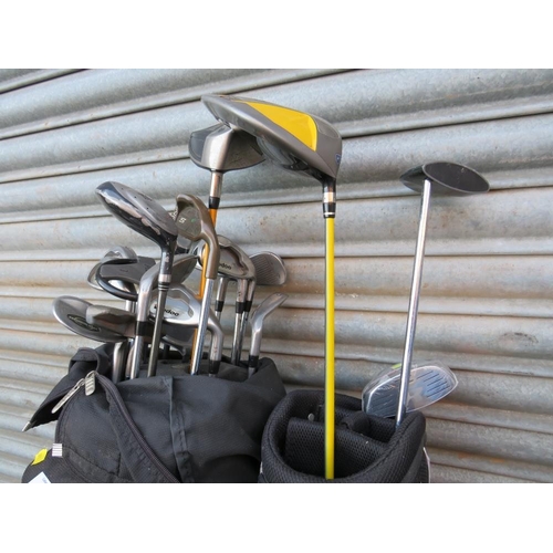 570 - A SELECTION OF GOLF CLUBS AND DRIVERS TO INCLUDE VOODOO, TITLEIST, PING