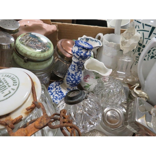 58 - THREE TRAYS OF ASSORTED CERAMICS AND COLLECTABLES ETC TO INC LAND ROVER THEMED ITEMS & A QUANTITY OF... 