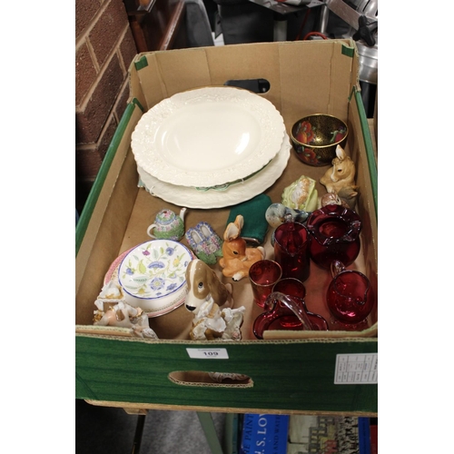 109 - A TRAY OF ASSORTED GLASSWARE AND CERAMICS TO INCLUDE CRANBERRY GLASS, SZEILER DOG ETC