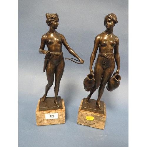 176 - A PAIR OF CLASSICAL ROMAN STATUES DEPICTING THE WATER CARRIER AND THE ARCHER RAISED ON ONYX BASES H ... 