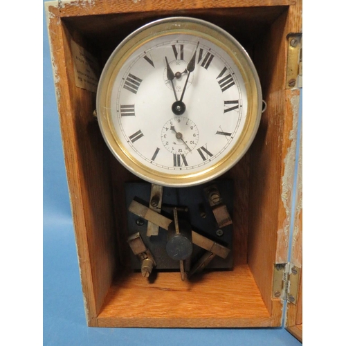 196 - A VINTAGE CASED TIMER CLOCK