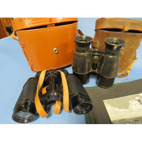 206 - TWO PAIRS OF VINTAGE CASED BINOCULARS AND A SELECTION OF VINTAGE POSTCARDS - LOOSE AND IN AN ALBUM P... 