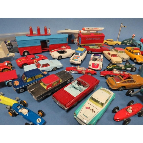 219 - A BOX OF CORGI AND MATCHBOX CARS TO INCLUDE FAIRGROUND VEHICLES, OXFORD DIE CAST ETC