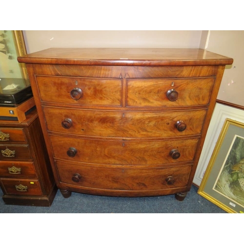 618 - A 19TH CENTURY MAHOGANY BOW-FRONTED FIVE DRAWER CHEST W-114 CM