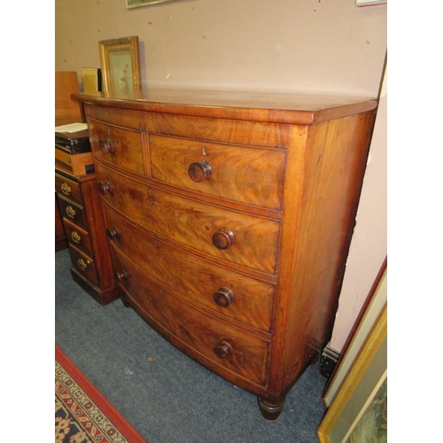 618 - A 19TH CENTURY MAHOGANY BOW-FRONTED FIVE DRAWER CHEST W-114 CM