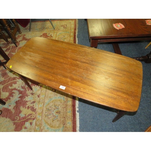 674 - A RETRO TEAK RECTANGULAR COFFEE TABLE - W 104 CM