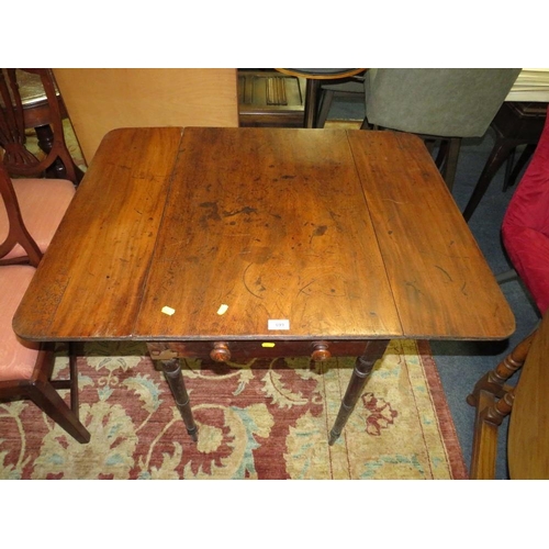 699 - A 19TH CENTURY MAHOGANY PEMBROKE TABLE RAISED ON TURNED SUPPORTS