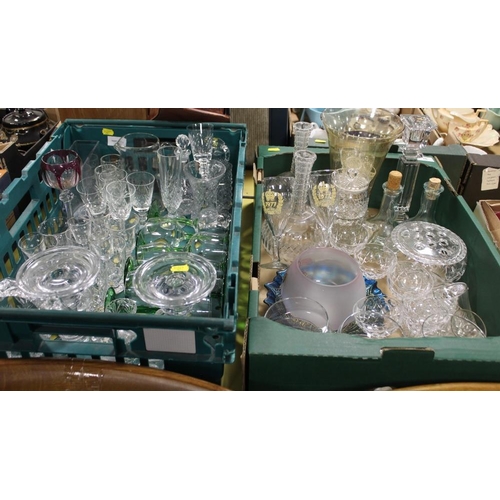 76 - TWO TRAYS OF ASSORTED MODERN AND VINTAGE GLASSWARE TO INC CUT GLASS ETC AND A SET OF SIX GREEN STEMM... 