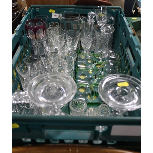 76 - TWO TRAYS OF ASSORTED MODERN AND VINTAGE GLASSWARE TO INC CUT GLASS ETC AND A SET OF SIX GREEN STEMM... 