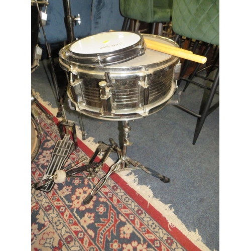 172 - A 'STAGG' PERCUSSION DRUM KIT