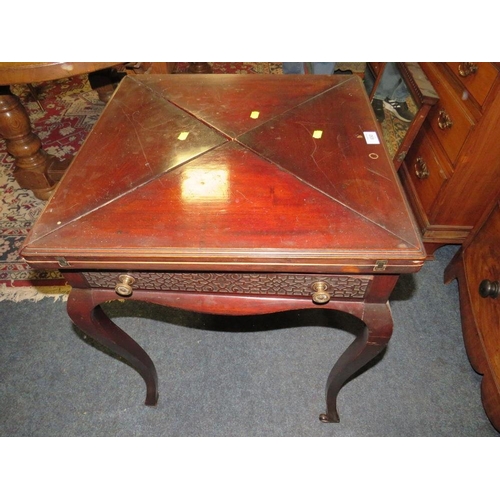 708 - AN EDWARDIAN MAHOGANY ENVELOPE CARD TABLE