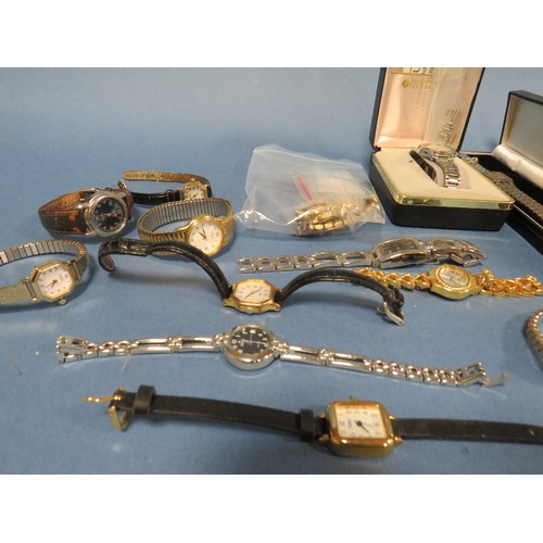 297 - A SELECTION OF LADIES VINTAGE AND MODERN WRIST WATCHES