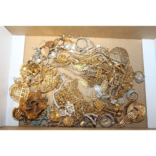 299 - A LARGE QUANTITY OF YELLOW METAL AND OTHER  COSTUME JEWELLERY