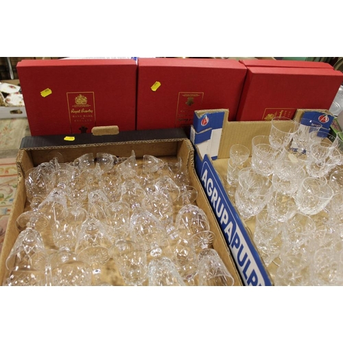 70 - A QUANTITY OF ASSORTED CUT GLASSWARE TOGETHER WITH FOUR BOXED ROYAL BRIERLY CRYSTAL PLATES