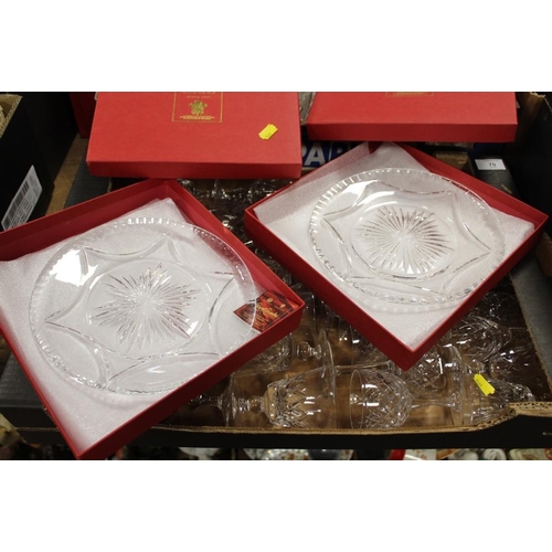 70 - A QUANTITY OF ASSORTED CUT GLASSWARE TOGETHER WITH FOUR BOXED ROYAL BRIERLY CRYSTAL PLATES