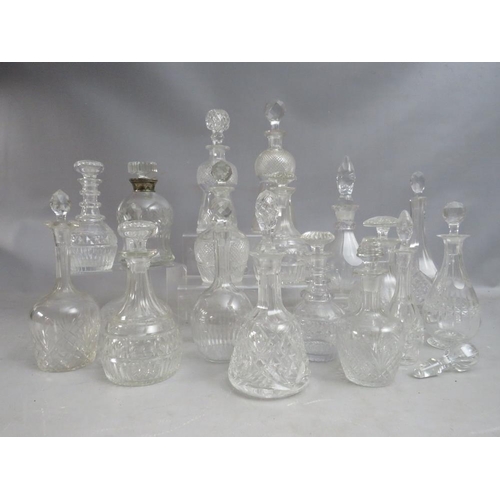 417 - A COLLECTION OF SMALL / MINIATURE GLASS DECANTERS ETC., to include a thistle shaped decanter with en... 