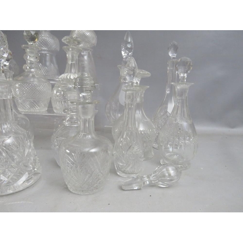 417 - A COLLECTION OF SMALL / MINIATURE GLASS DECANTERS ETC., to include a thistle shaped decanter with en... 