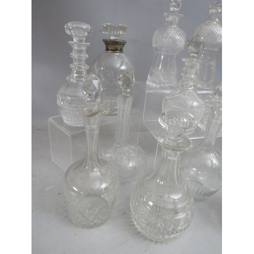 417 - A COLLECTION OF SMALL / MINIATURE GLASS DECANTERS ETC., to include a thistle shaped decanter with en... 