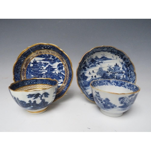 438 - A LATE 18TH CENTURY CAUGHLEY BLUE AND WHITE TRANSFER PRINTED PORCELAIN TEA BOWL AND SAUCER, Oriental... 