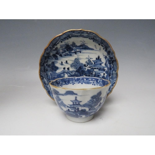 438 - A LATE 18TH CENTURY CAUGHLEY BLUE AND WHITE TRANSFER PRINTED PORCELAIN TEA BOWL AND SAUCER, Oriental... 