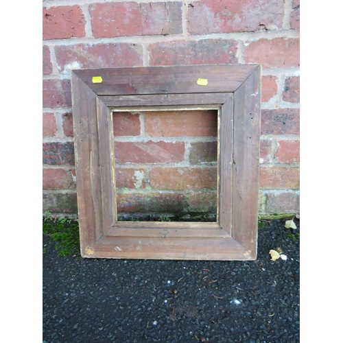 52 - A 19TH CENTURY GOLD FRAME WITH REEDED INNER DESIGN AND ACANTHUS LEAF DESIGN TO OUTER EDGE, with gold... 