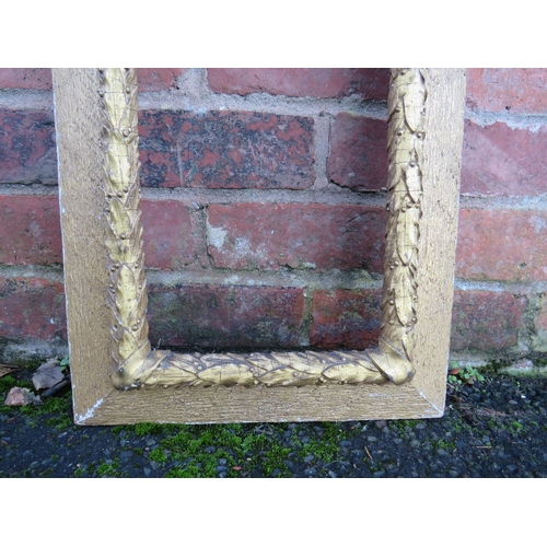 59 - A 19TH CENTURY GOLD FRAME WITH ACANTHUS LEAF DESIGN TO INNER EDGE, frame W 7.5 cm, rebate 22.5 x 38 ... 