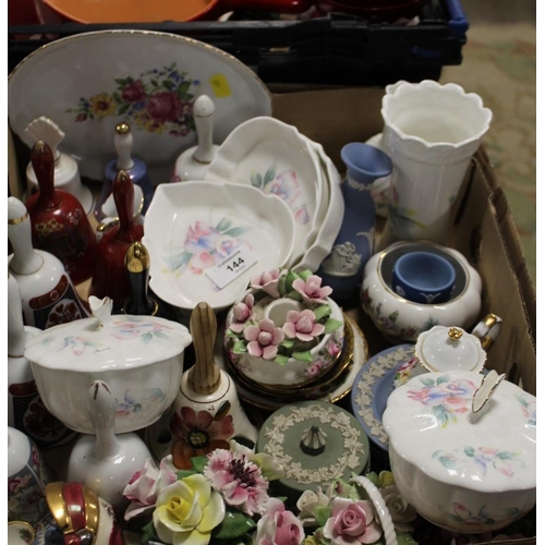 144 - A TRAY OF CERAMICS TO INCLUDE #AYNSLEY LITTLE SWEETHEART, WEDGWOOD JASPERWARE ETC