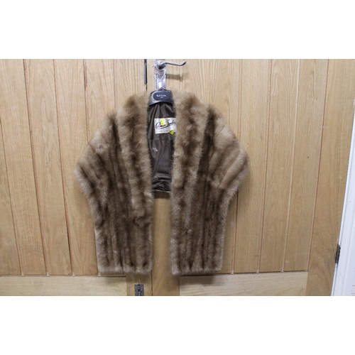 46 - A VINTAGE FUR STOLE BY COLMAN SUMBERG LTD