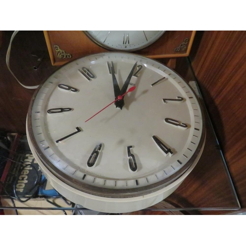 188 - A METAMEC WALL CLOCK TOGETHER WITH A BENTIME MANTLE CLOCK (2)