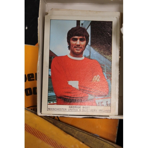 48 - A LARGE COLLECTION OF WOLVERHAMPTON WANDERERS 'WOLVES' EPHEMERA AND COLLECTABLES TO INCLUDE VINTAGE ... 