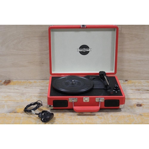 167 - A RETRO CLUB BY ZENNOX RED BRIEFCASE TURNTABLE (BOXED)