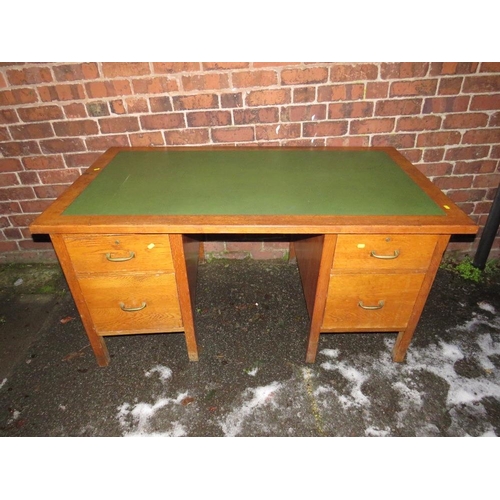 753 - A VINTAGE OAK LEATHER TOPPED TWIN PEDESTAL DESK H-76.5 CM W-152 CM