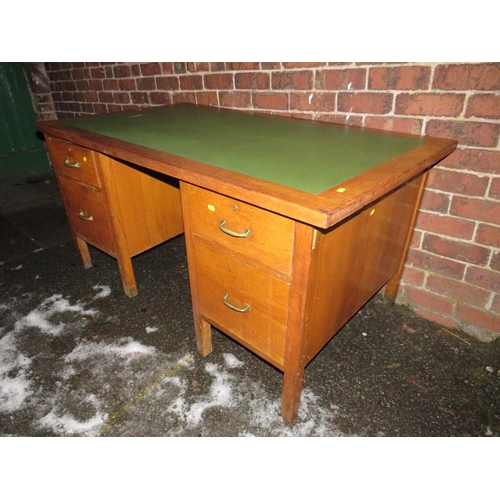 753 - A VINTAGE OAK LEATHER TOPPED TWIN PEDESTAL DESK H-76.5 CM W-152 CM